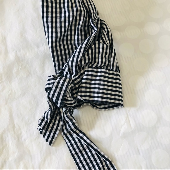 3 for 35 🌺 Macy’s What If? Navy Blue Gingham Cold Shoulder Top - Picture 4 of 7